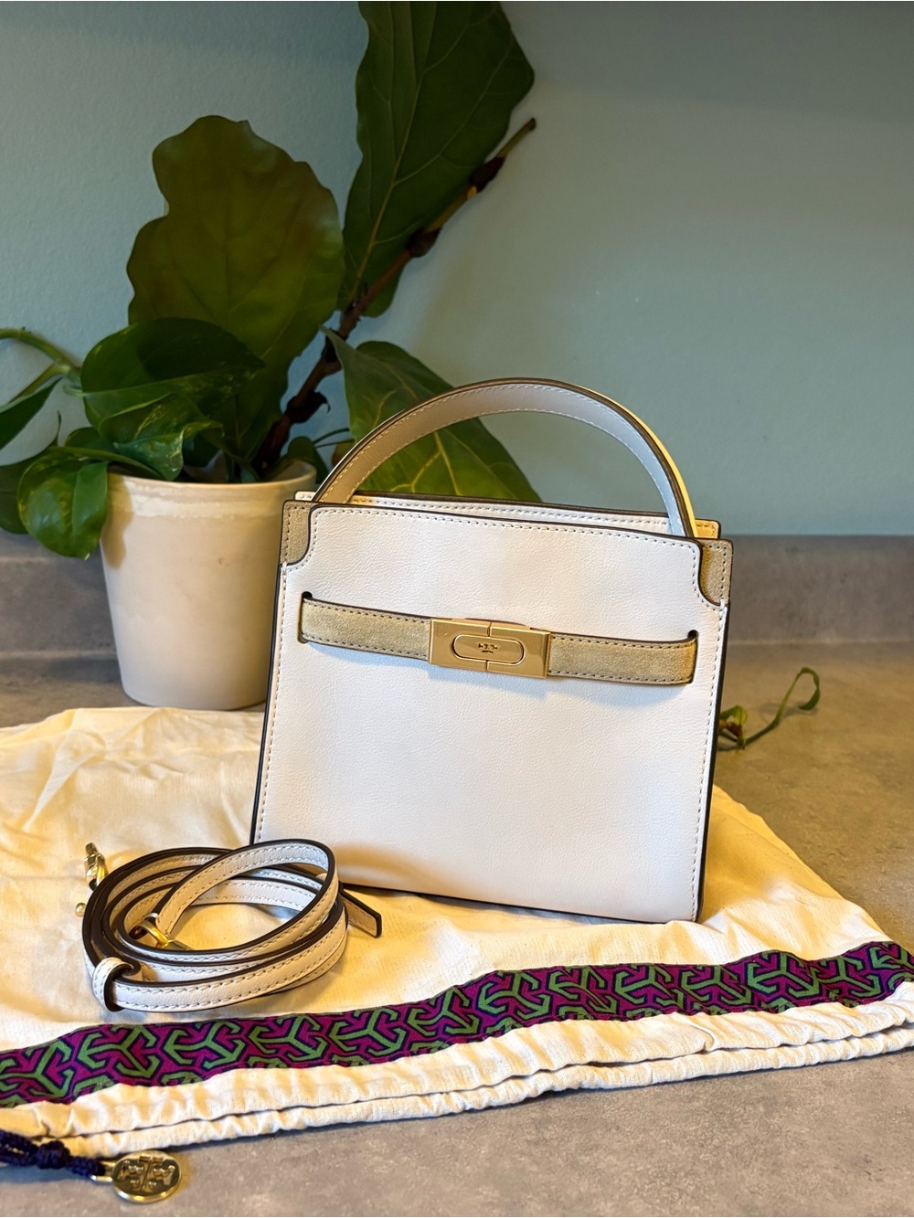 Tory Burch Lee Radziwill Double Petite, Cream with Gold Hardware